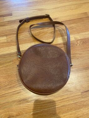 NEW Portland Leather Goods Round Embossed Brown Crossbody Bag